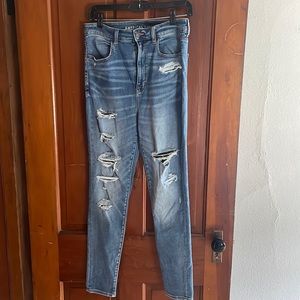 American Eagle women’s ripped skinny jeans